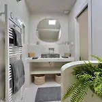Bopenian - 400m & Centre-ville Βίλα *
