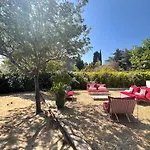 Bopenian - 400m & Centre-ville Βίλα *